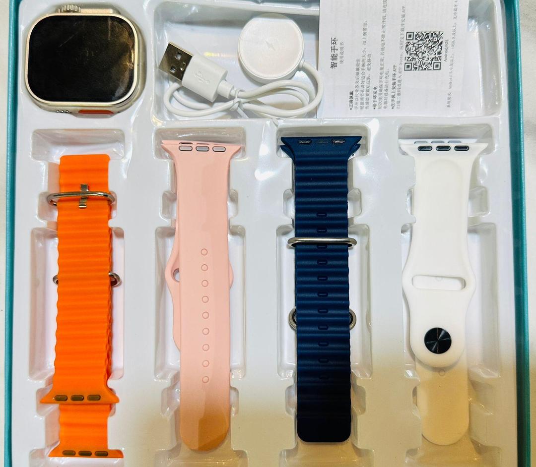 Crown 4+1 Smart Watch